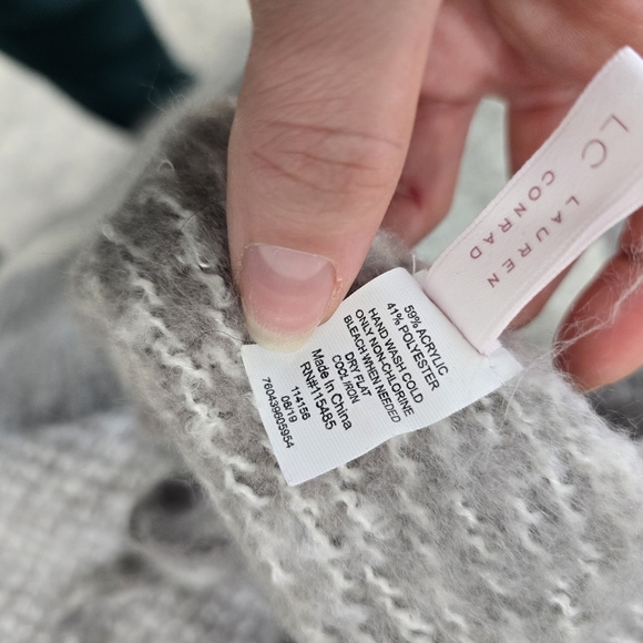 Lauren Conrad Gray Scarve Long Thick Warm Winter One Size - Picture 6 of 6